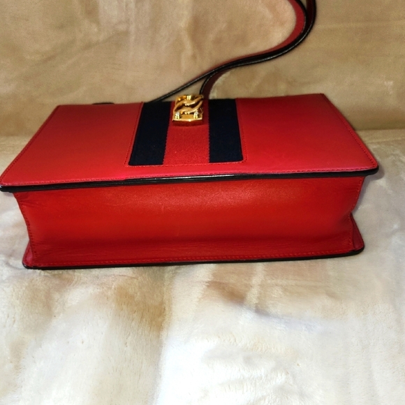 Gucci Red Calfskin Leather Small Sylvie Shoulder Bag - Picture 5 of 12